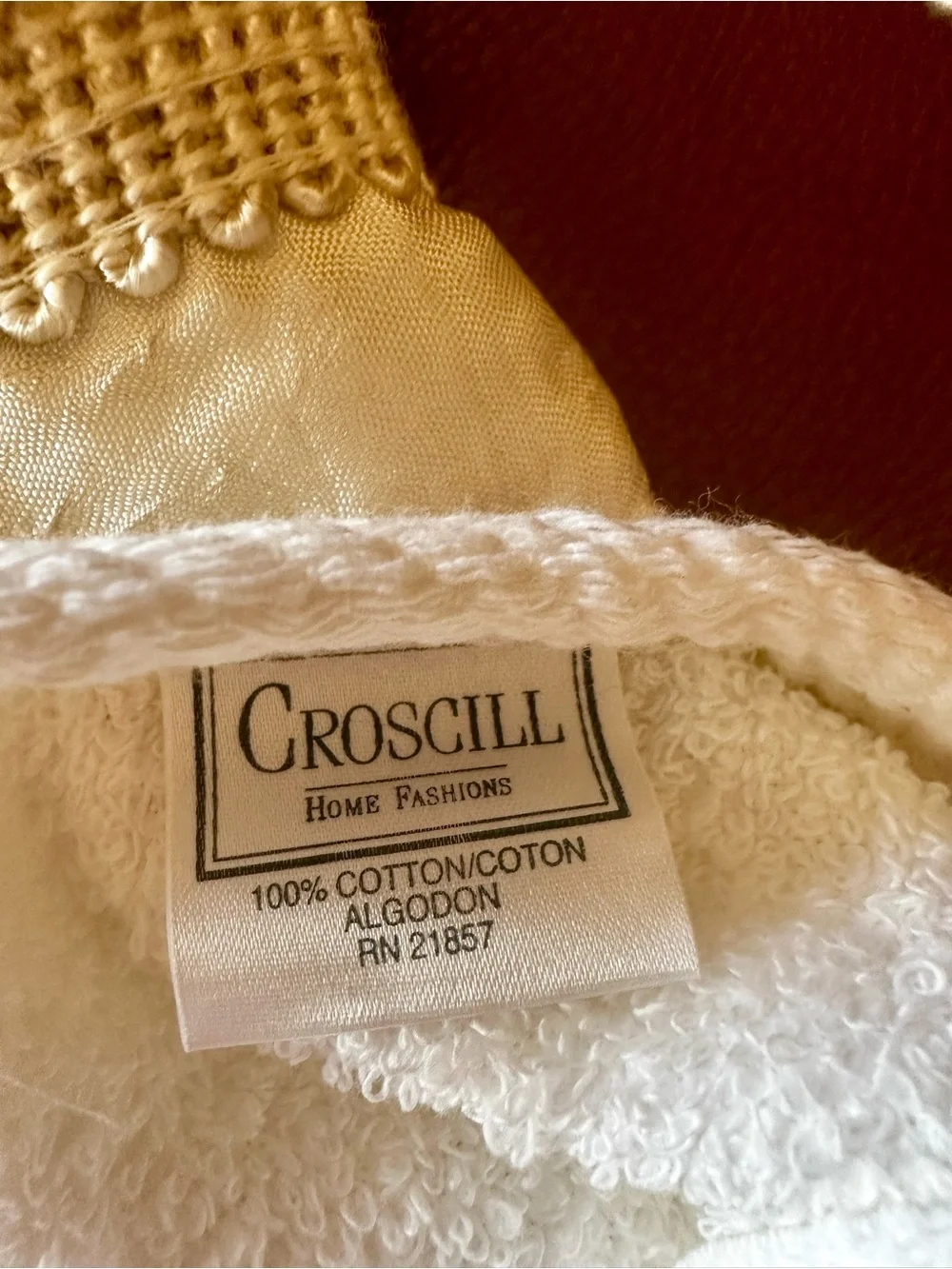 NOS NWT Croscill “Parfait” Luxury Towel set. Bath hand & finger tip towels.